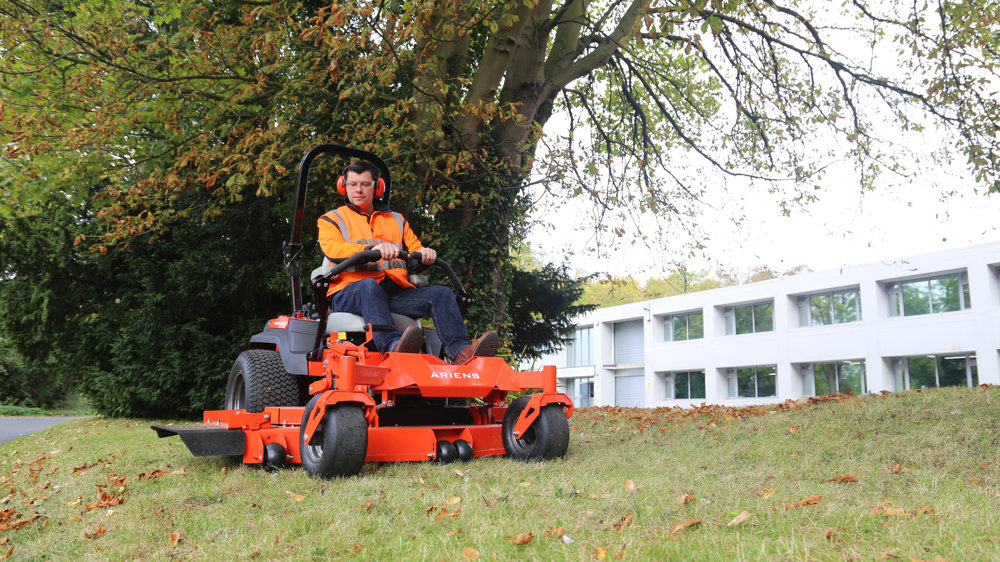 ariens zenith 60 office location